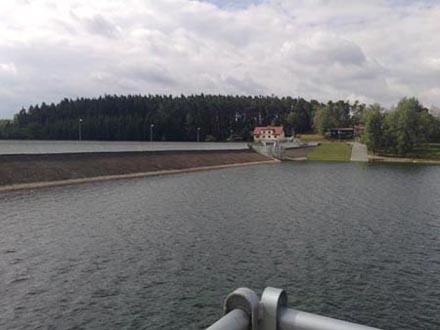 Pohled na vodní nádrž Hracholusky