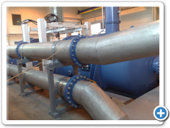 Naaplikovaná horní vrtsva na přírubách vodního potrubí u nádrží