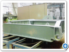 Hradidlová tabule v průběhu aplikace základního nátěru 